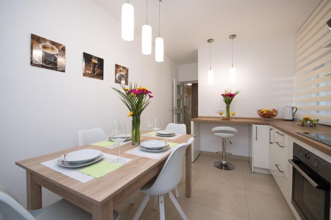 Apartman Sanja Opatija Buitenkant foto